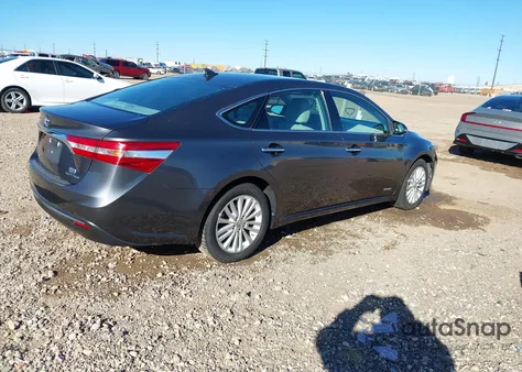 2014 Toyota Avalon Hybrid Limited from USA, damaged, VIN 4T1BD1EB4EU027128